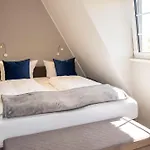 Reethuis-Am-Dorfteich-Ferienhaus-Stephanie-02